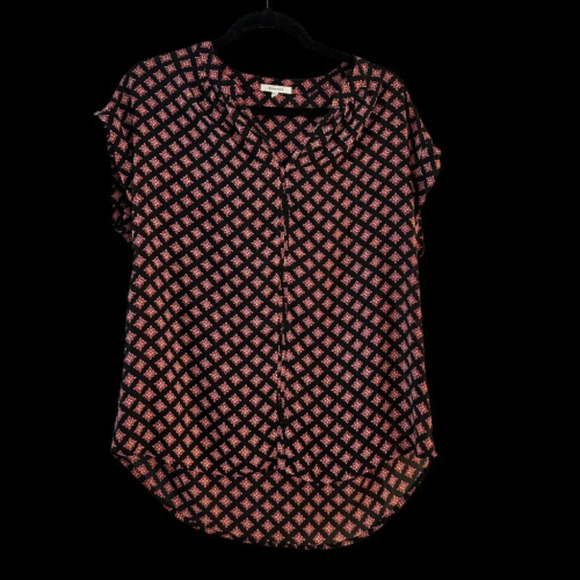 NORDSTROM PLEIONE Short Sleeve Black Pattern V Neck Blouse - small - Picture 2 of 6